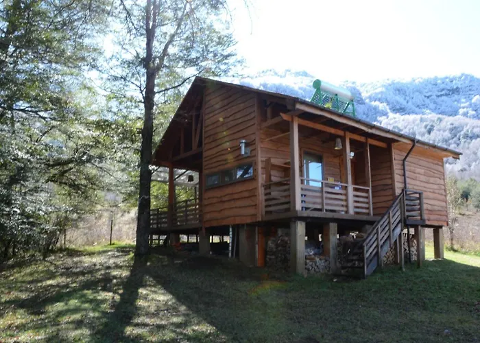 Newenpullu, Hostal y Cabanas